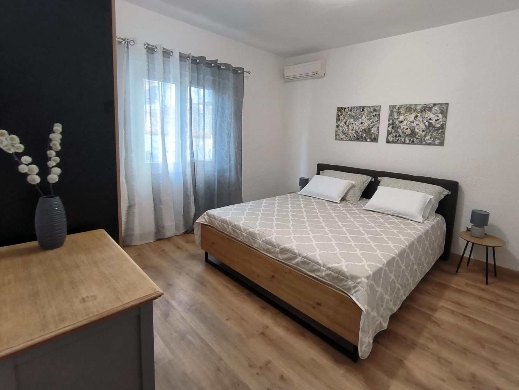 Tihana-Ground Floor With Large Terrace Makarska Luaran gambar