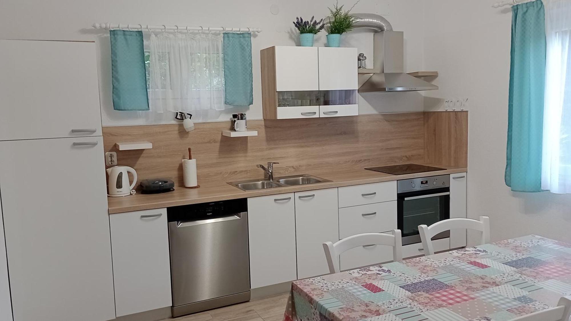 Tihana-Ground Floor With Large Terrace Makarska Luaran gambar